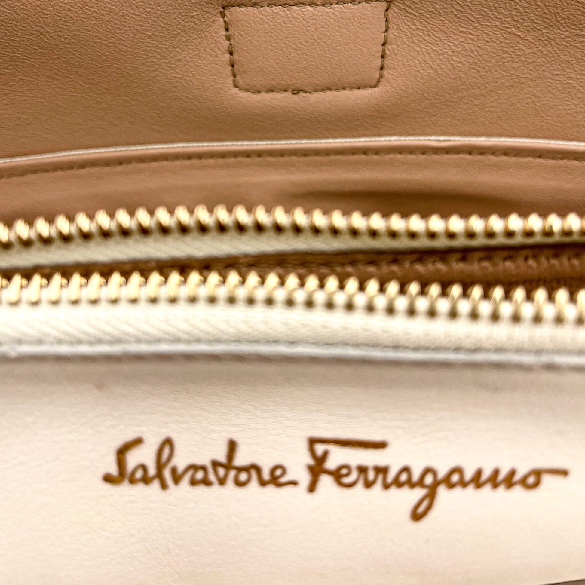 Second hand Ferragamo White Leather Tote - Tabita Bags