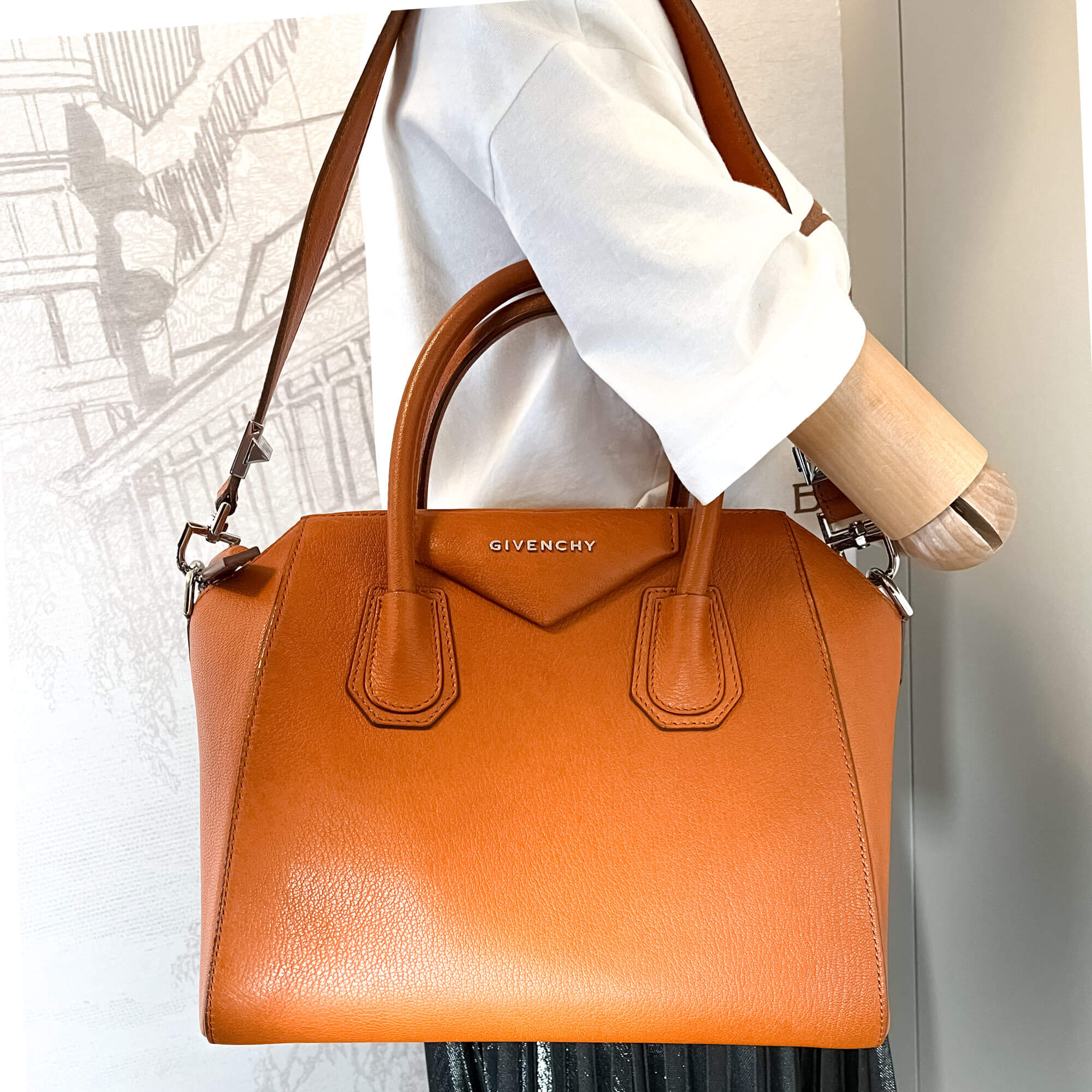 Antigona petit cuir 2 Way Tote Orange brique