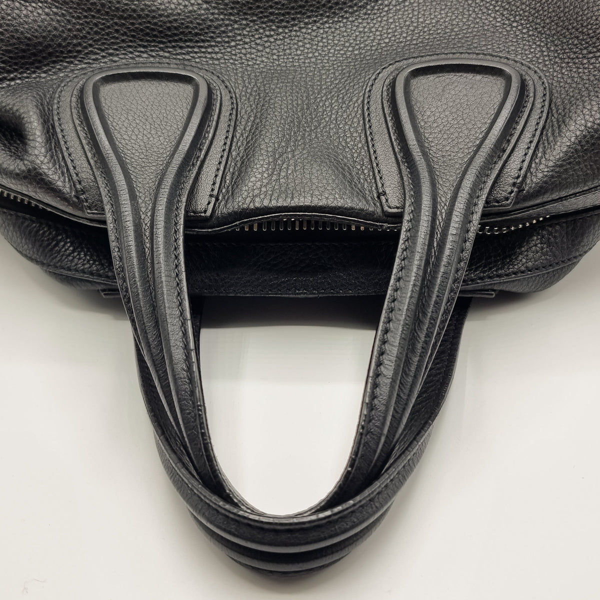 Second hand Givenchy Nightingail Large Black Grained Leather - Tabita Bags