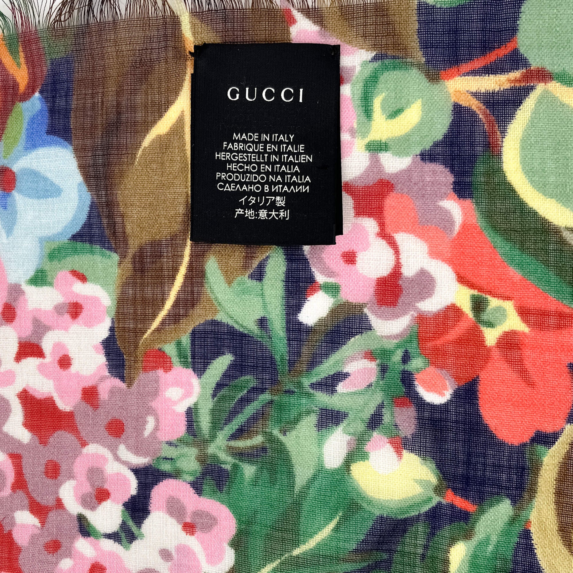 Second hand Gucci GG Flora Print Wool Foulard Navy - Tabita Bags