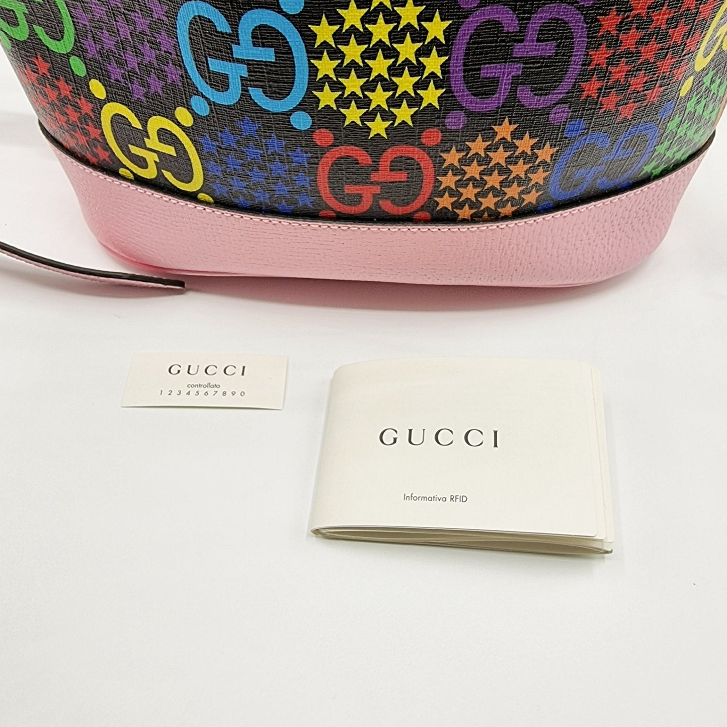 Second hand Gucci GG Supreme Monogram Psychedelic Bucket Bag Pink - Tabita Bags