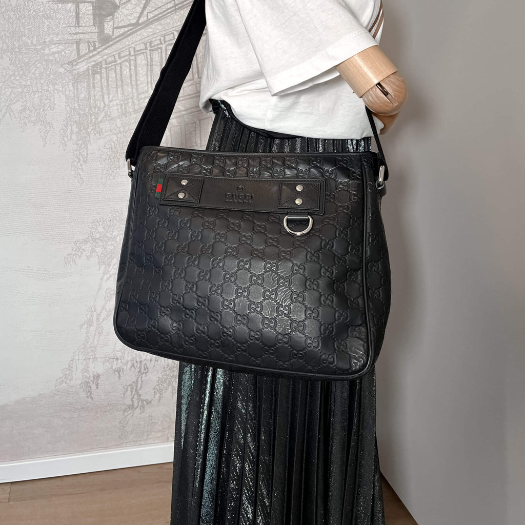 Second hand Gucci Guccissima Messenger Leather Black - Tabita Bags