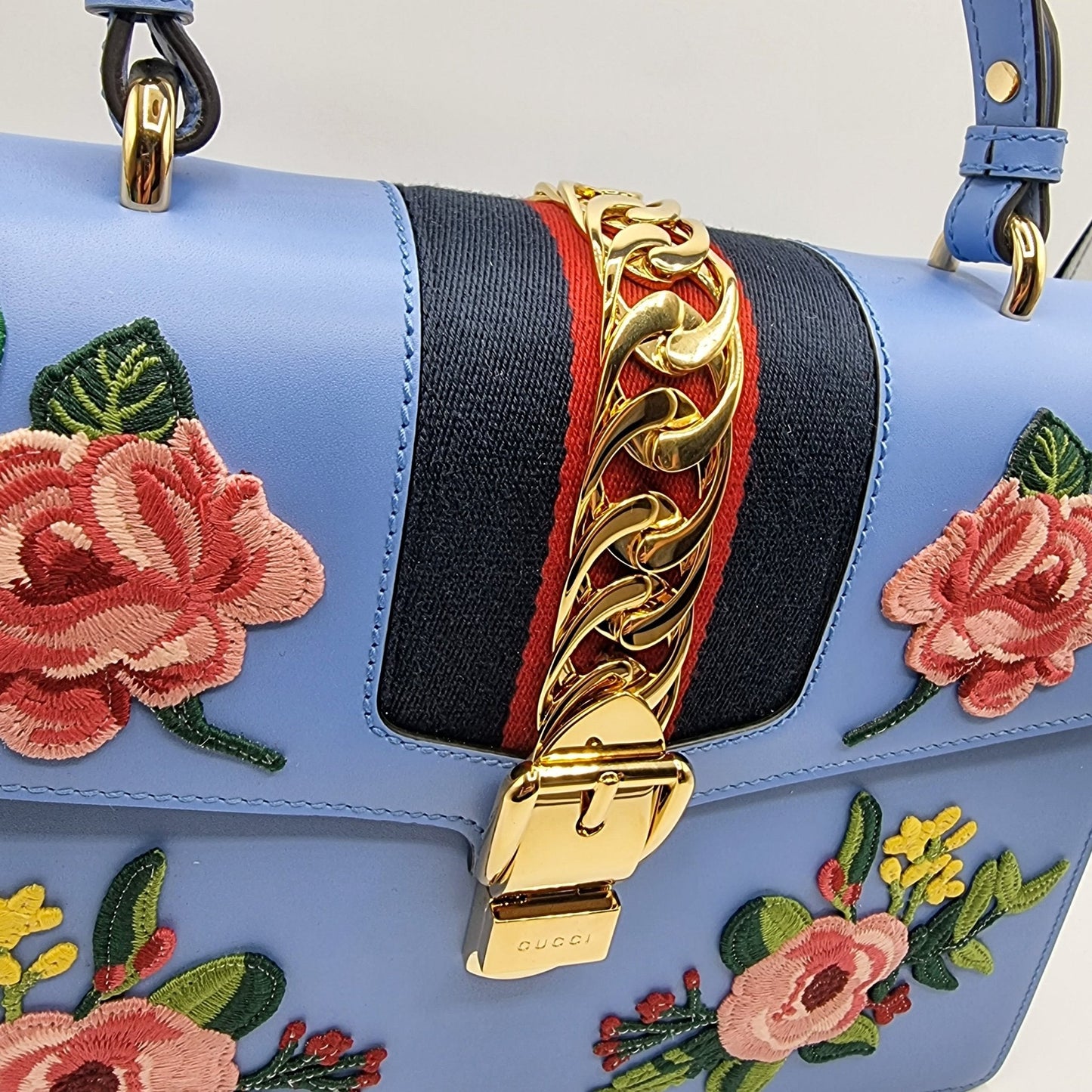 Second hand Gucci Sylvie Top Handle Bag Blue Leather Floral Embroidered Medium - Tabita Bags