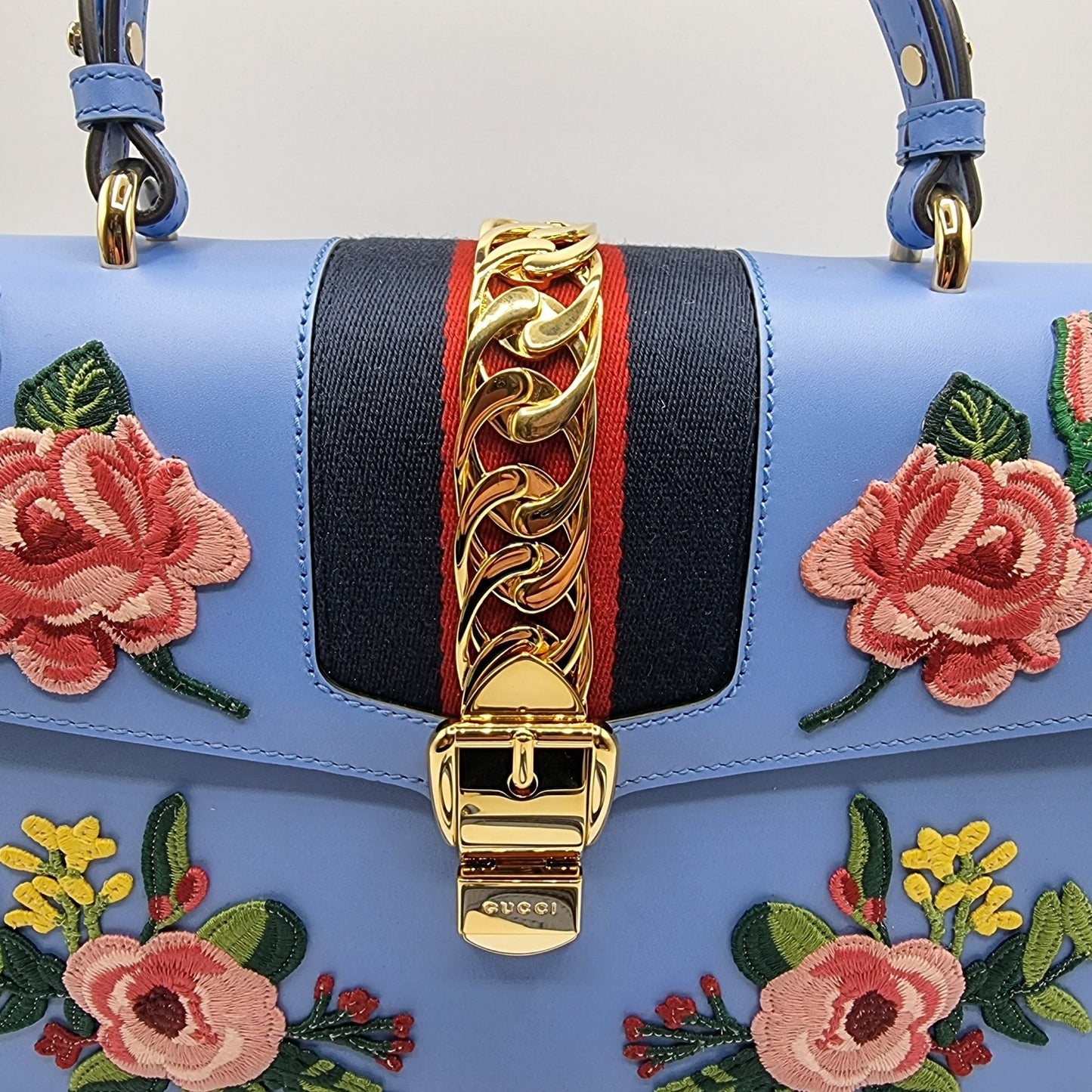 Second hand Gucci Sylvie Top Handle Bag Blue Leather Floral Embroidered Medium - Tabita Bags