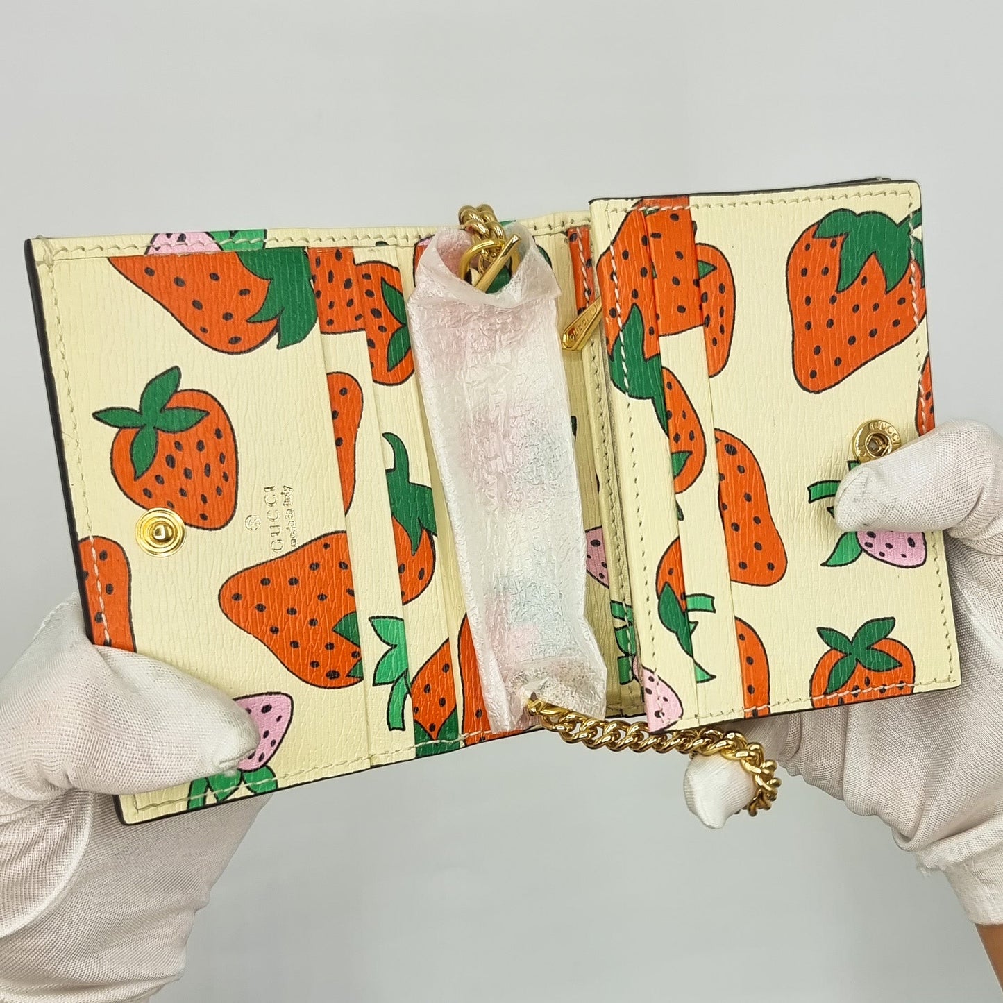 Second hand Gucci Zumi Wallet purse Strawberry print - Tabita Bags