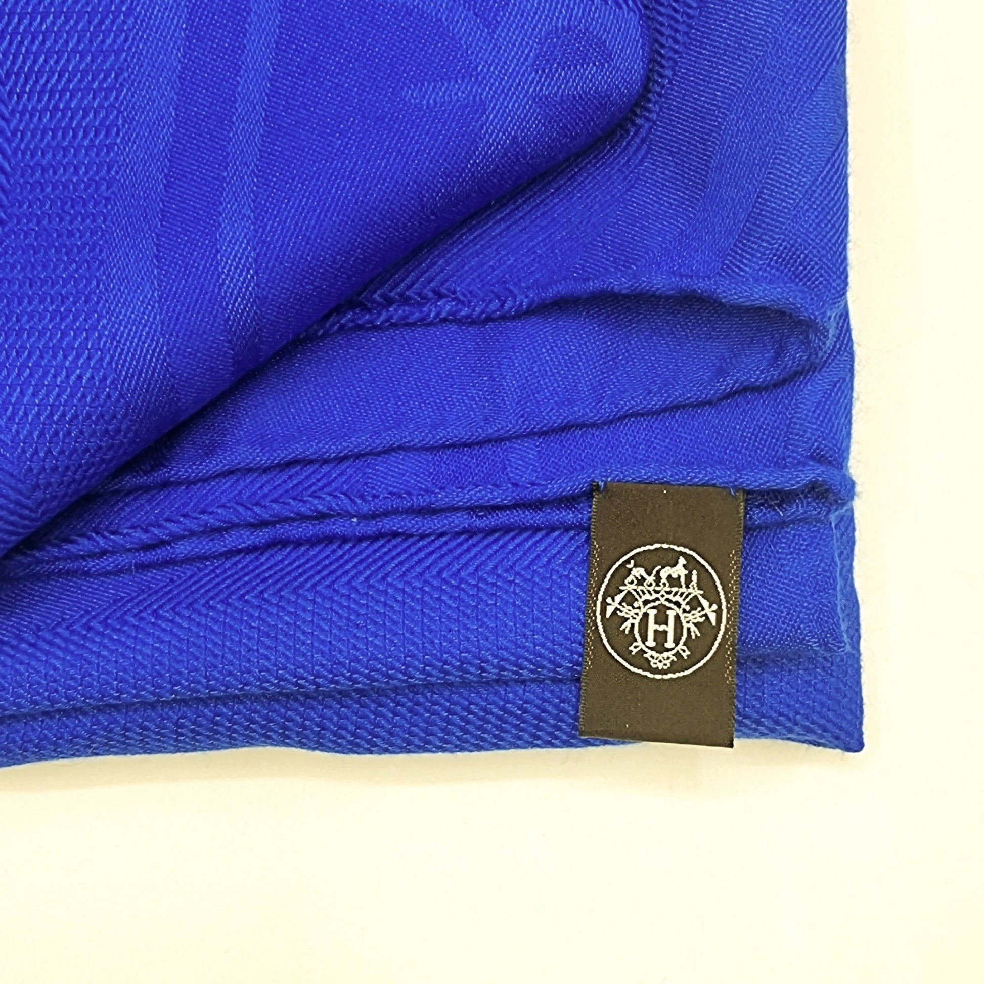 Second hand Hermes New Libris Stole in Blue Cashmere - Tabita Bags