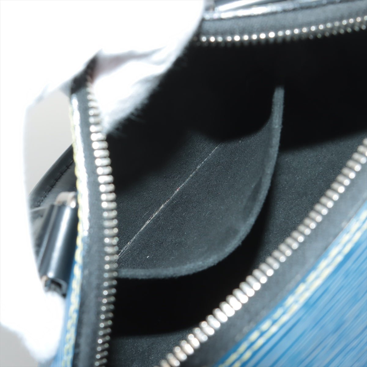 Louis Vuitton Sac Alma BB en cuir Epi bleu denim - Tabita Bags – Tabita  Bags with Love