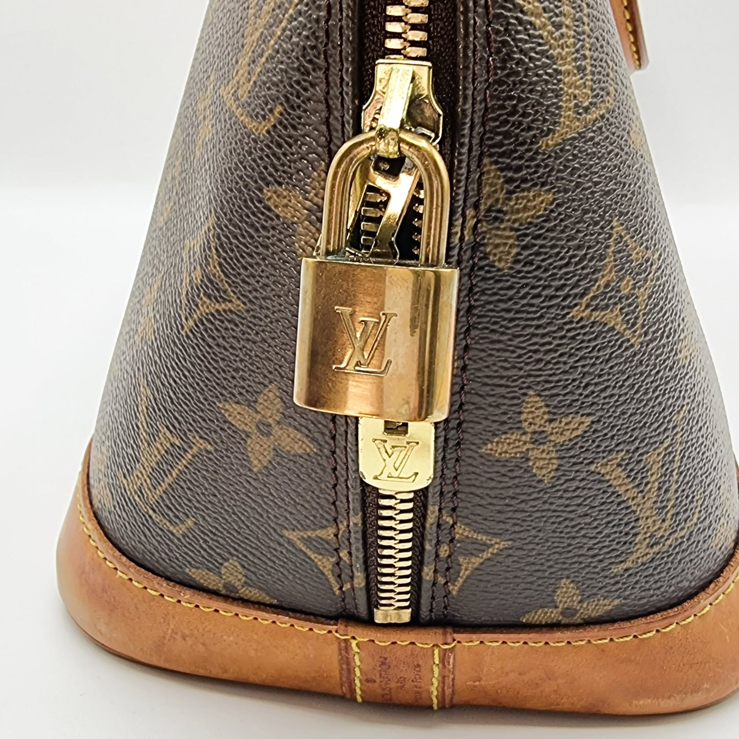 Second hand Louis Vuitton Alma PM Monogram - Tabita Bags