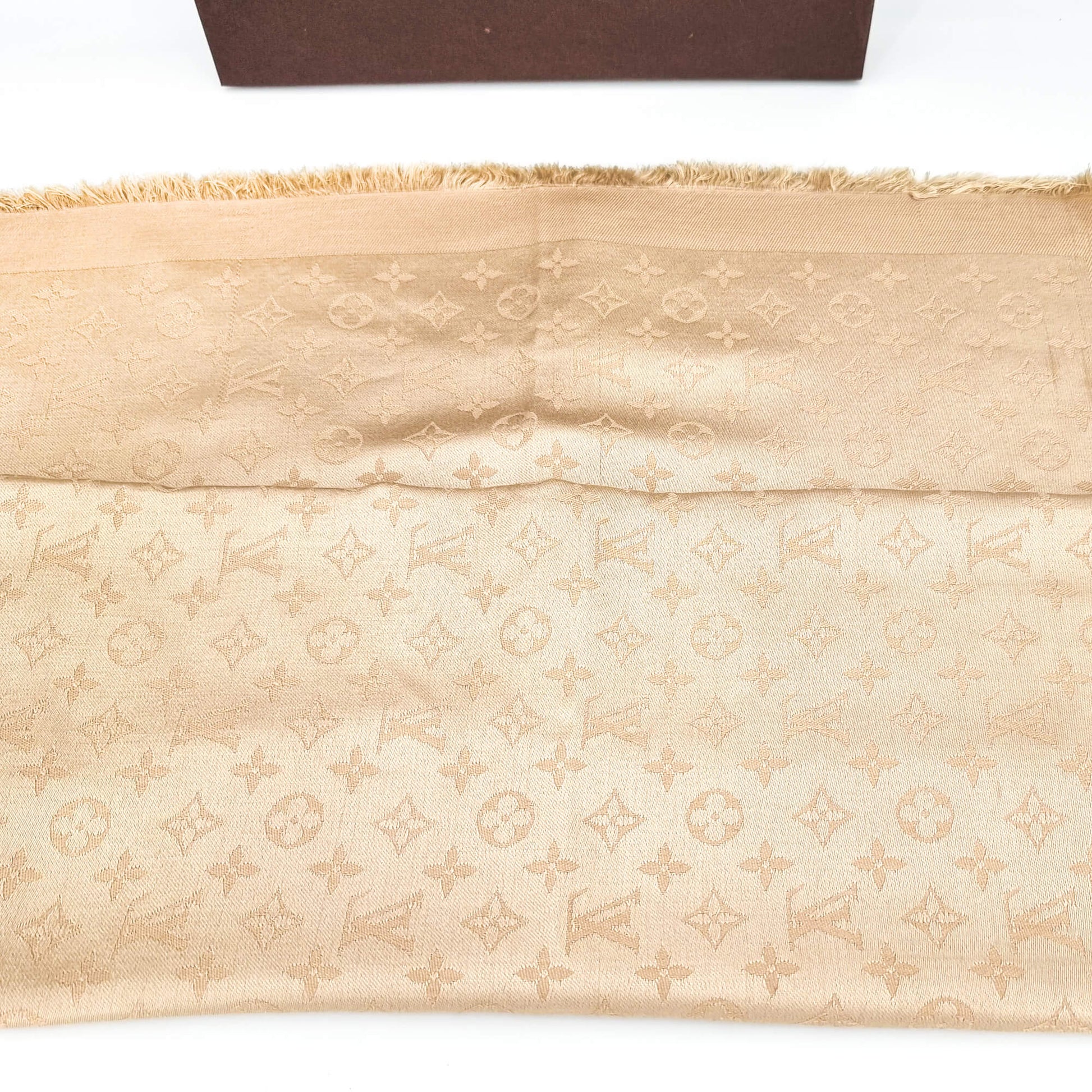 Second hand Louis Vuitton Beige Monogram silk - Tabita Bags