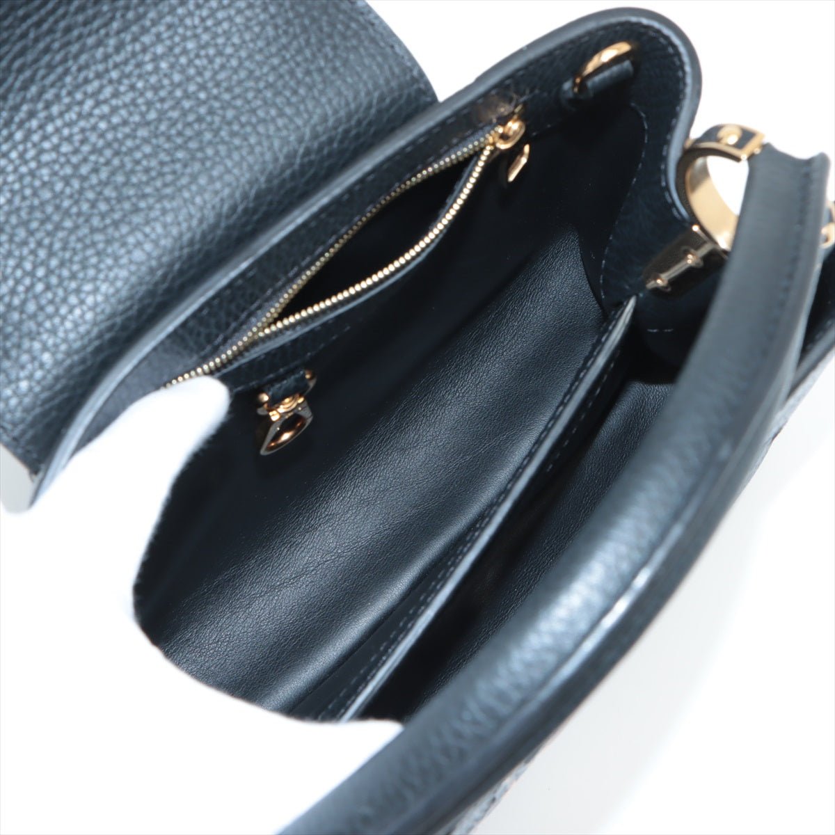 Louis Vuitton Capucines BB 2way Taurillon Leather Trapped Leopard Black  ref.969699 - Joli Closet