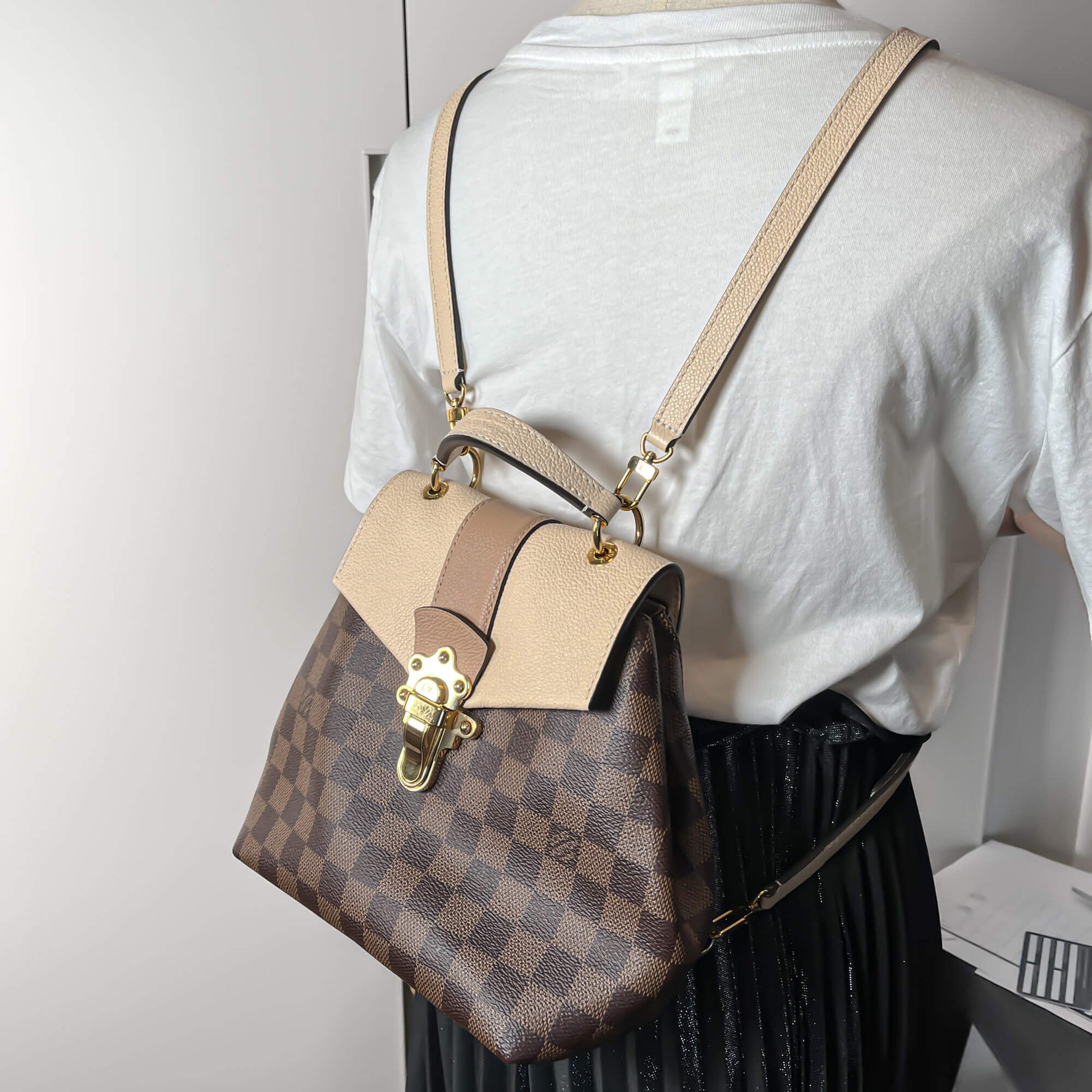 Second hand Louis Vuitton Clapton Damiere Ebene Rose Ballerine Backpack - Tabita Bags