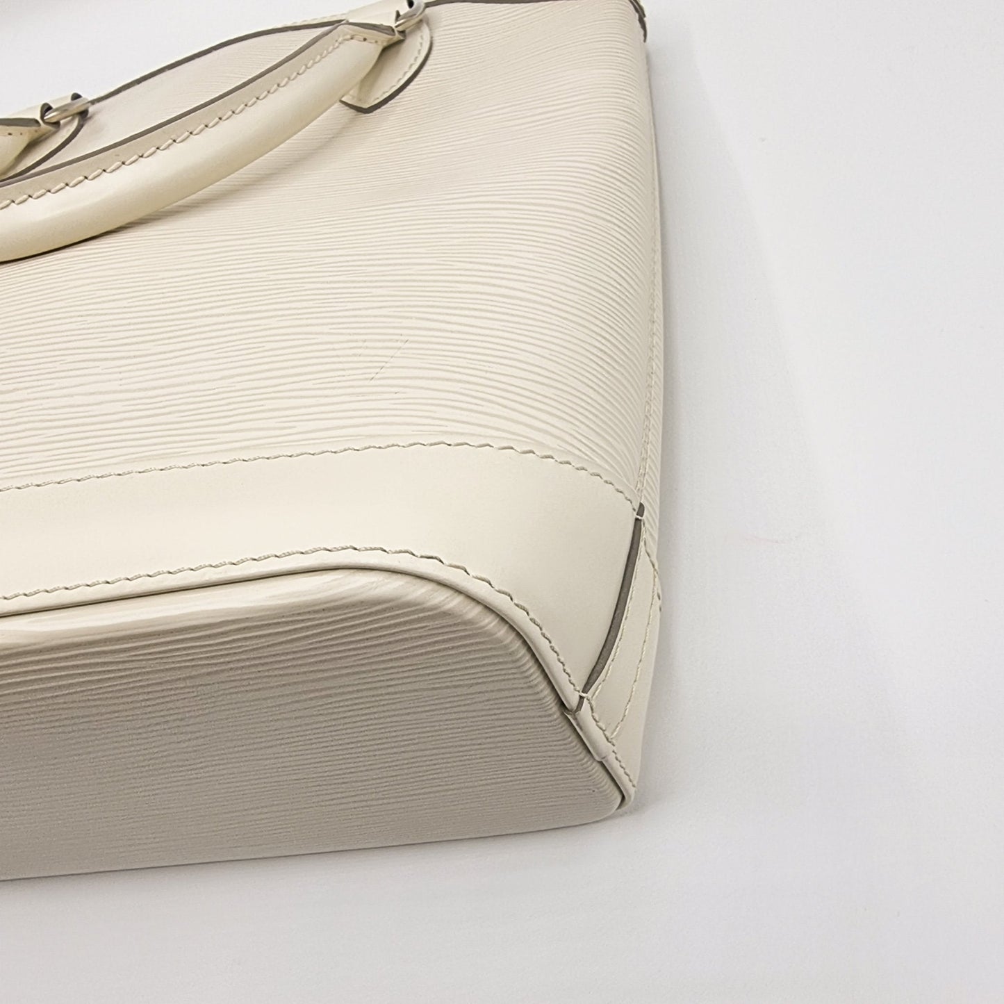 Second hand Louis Vuitton Lockit Epi Ivory Grey Epi Leather - Tabita Bags