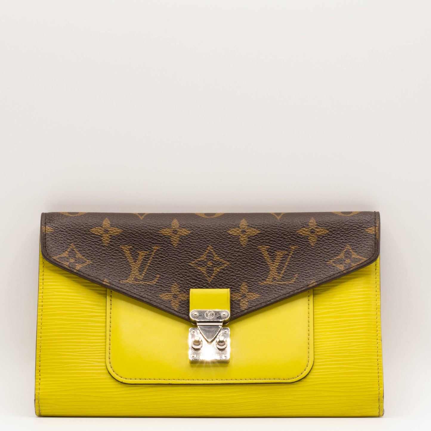 Pre-Owned Louis Vuitton Marie Rose Monogram and Epi Wallet