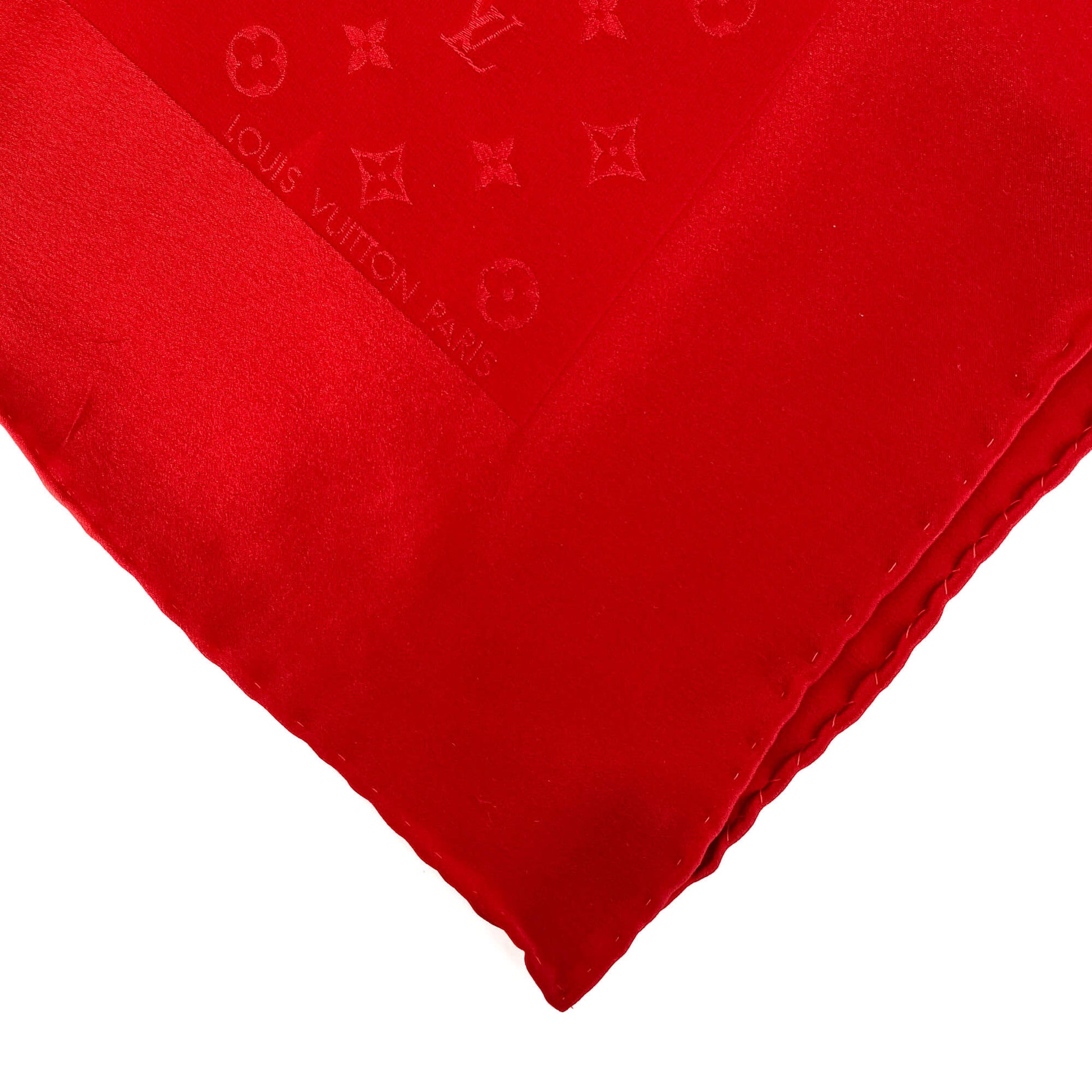 Second hand Louis Vuitton Monogram Large Red Silk foulard - Tabita Bags