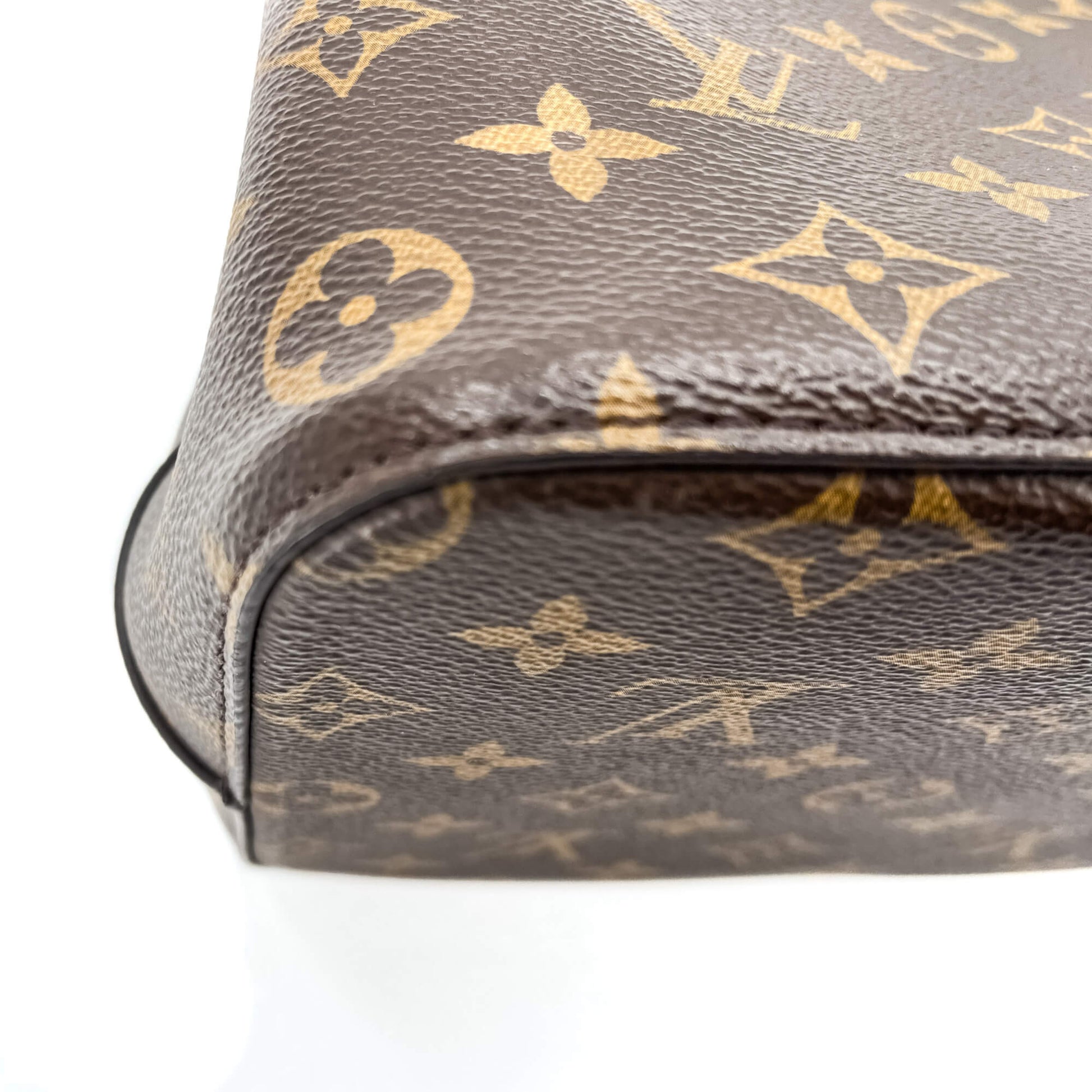 Second hand Louis Vuitton NéoNoé MM Monogram 2-Way Bucket Bag - Tabita Bags