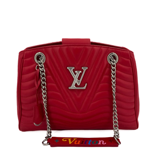 Second hand Louis Vuitton New Wave Chain Tote Quilted Leather Red - Tabita Bags