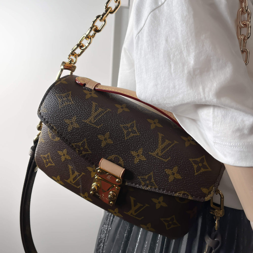 Second hand Louis Vuitton Pochette Métis East West Monogram Bag - Tabita Bags