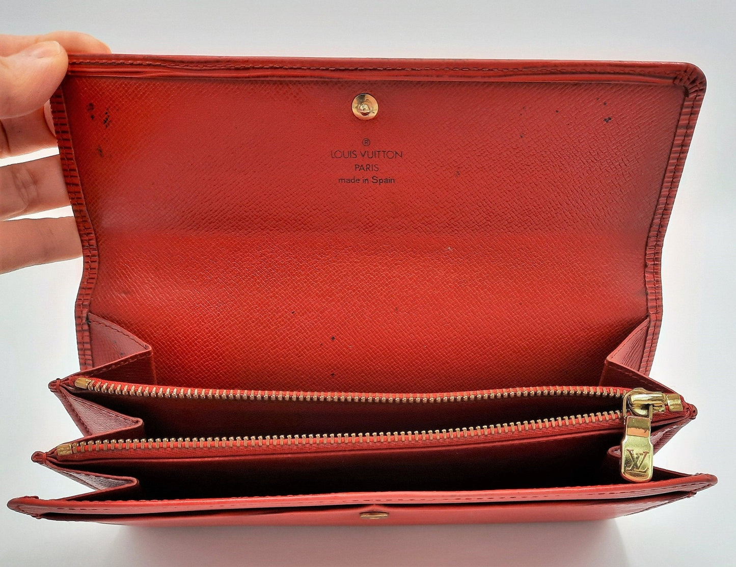 Second hand Louis Vuitton Sarah Wallet Red Epi Leather M63577 - Tabita Bags