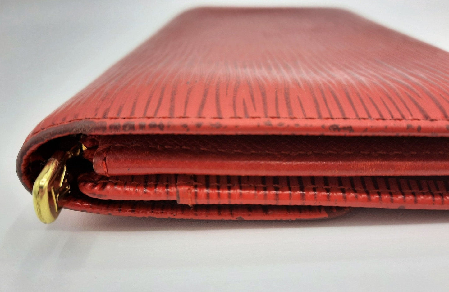 Second hand Louis Vuitton Sarah Wallet Red Epi Leather M63577 - Tabita Bags