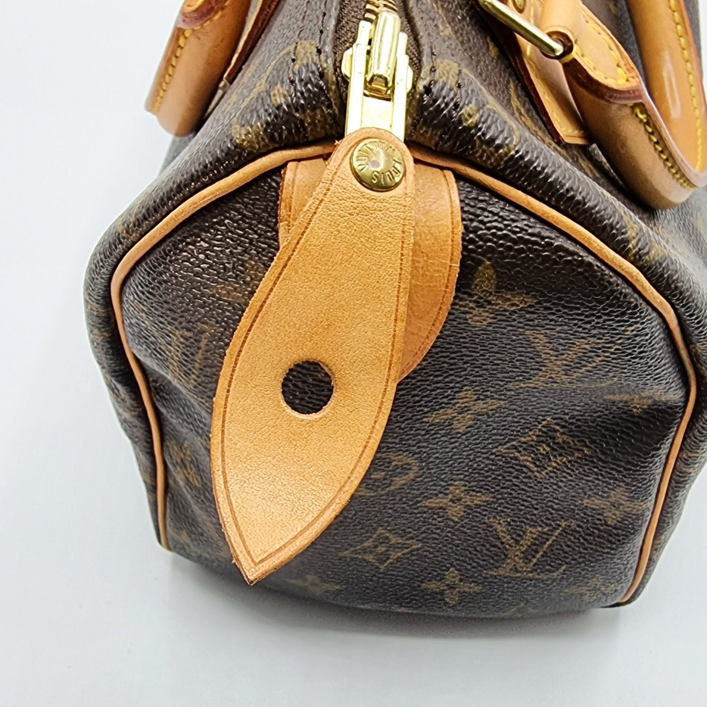 Second hand Louis Vuitton Speedy 25 Monogram - Tabita Bags