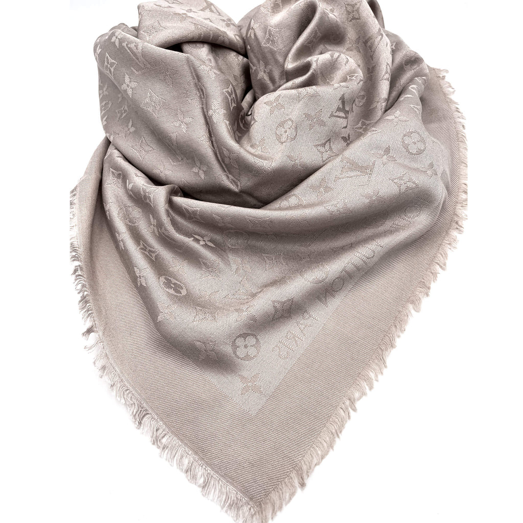 Second hand Louis Vuitton Starlight Shawl Grey Silk & Wool - Tabita Bags