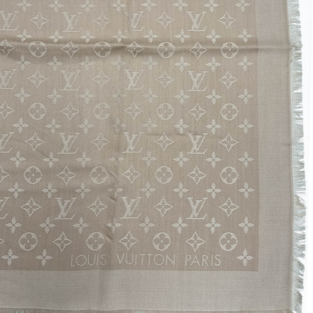 Second hand Louis Vuitton Starlight Shawl Silk & Wool Beige 140x140 - Tabita Bags