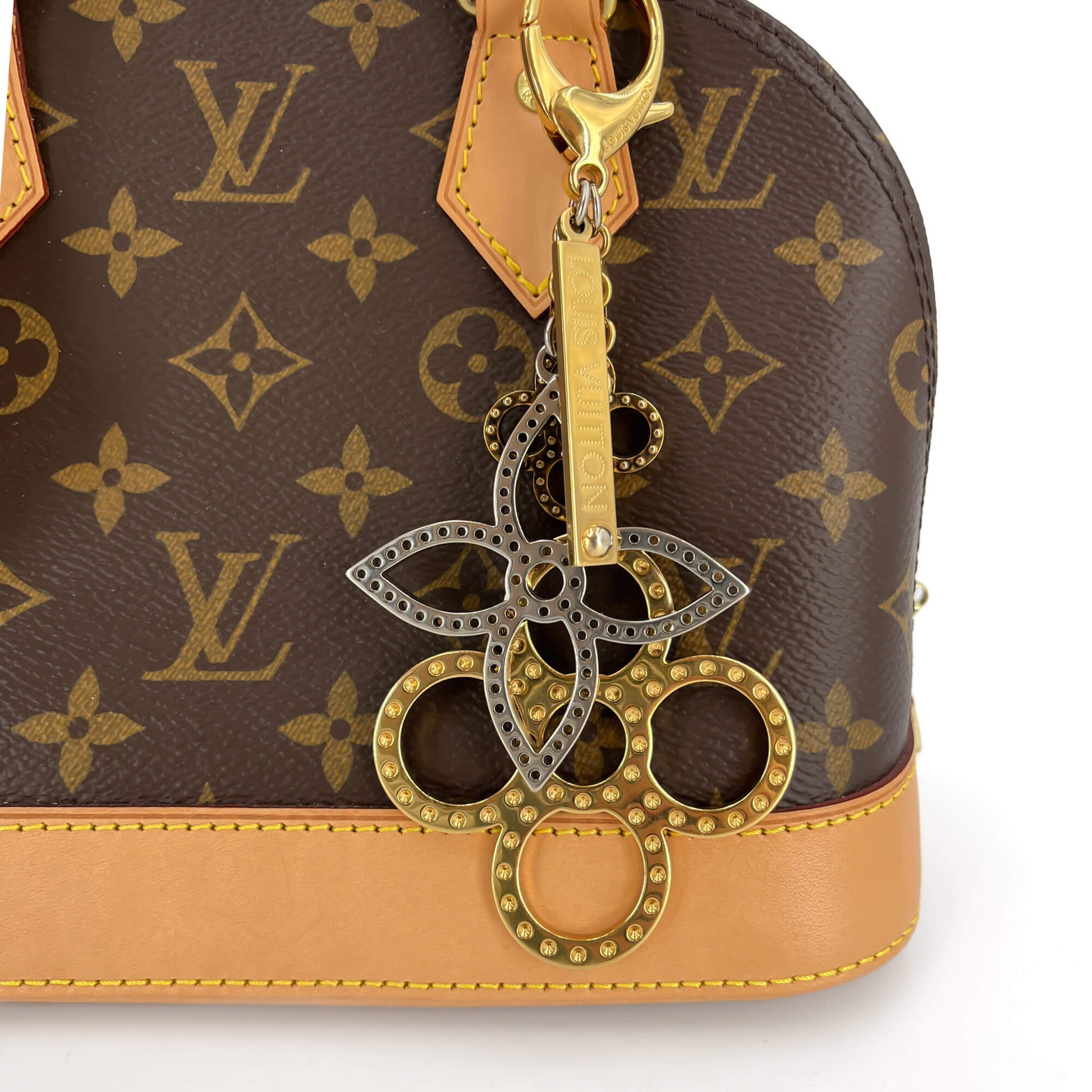 Second hand Louis Vuitton Tapage Monogram Flower Bag Charm - Tabita Bags