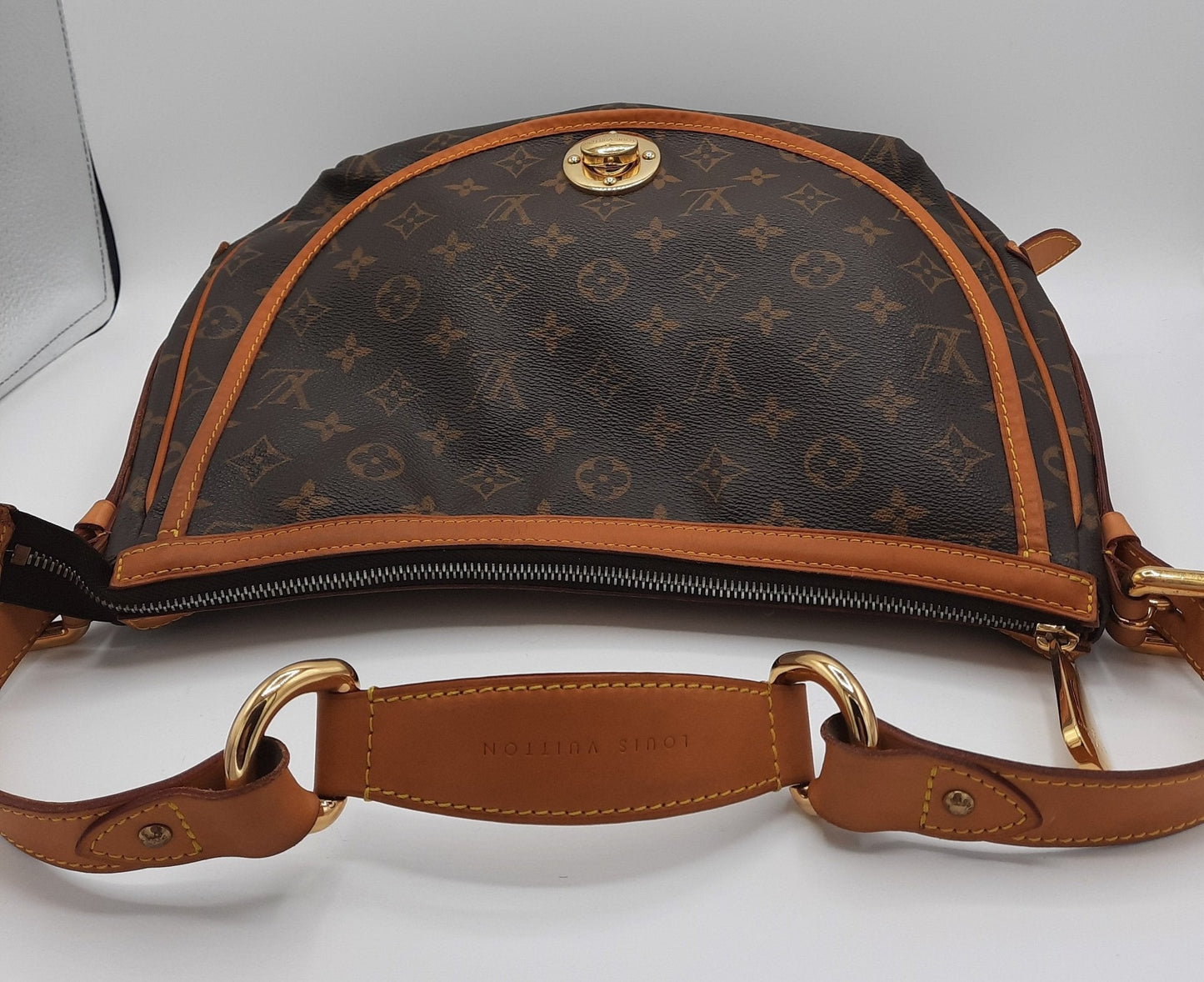 Second hand Louis Vuitton Tulum GM Monogram M40075 - Tabita Bags