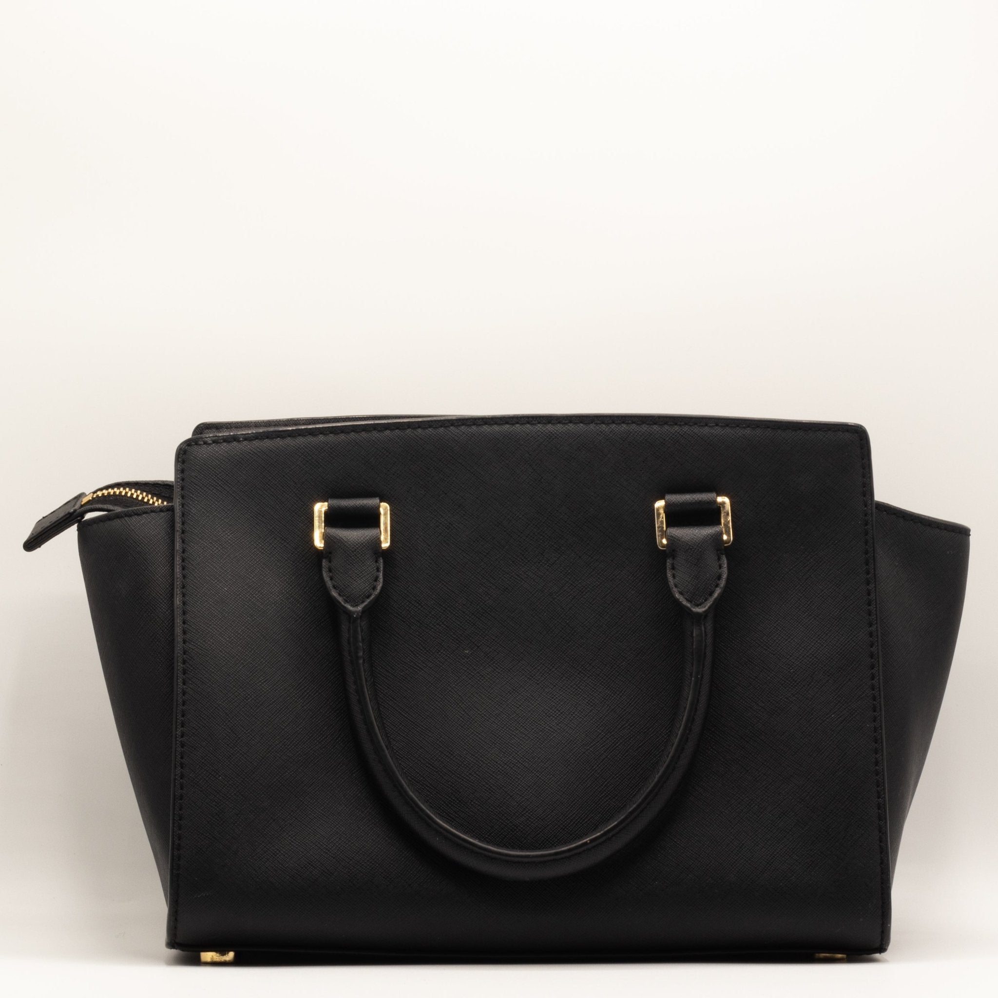 Michael kors black selma on sale bag