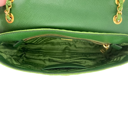 Second hand Prada Flap Pochette Cloth Bag Green - Tabita Bags