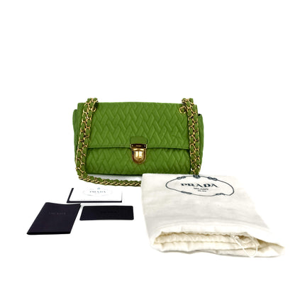 Second hand Prada Flap Pochette Cloth Bag Green - Tabita Bags