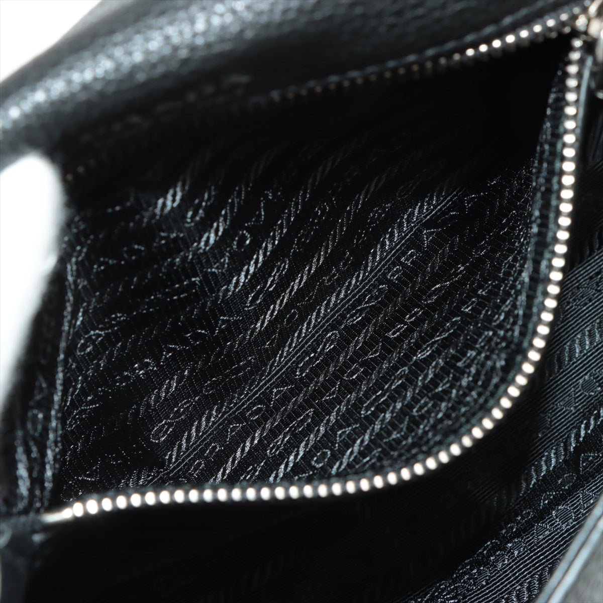 Cloth handbag Prada Black in Cloth - 40342194