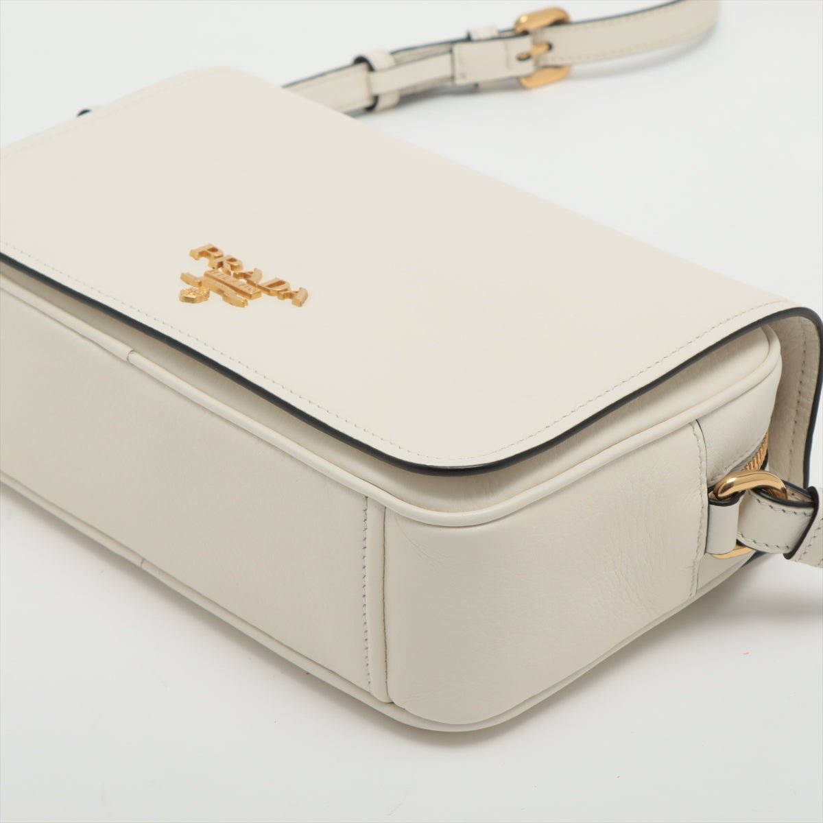 Second hand Prada Phenix Shoulder Bag White Leather - Tabita Bags