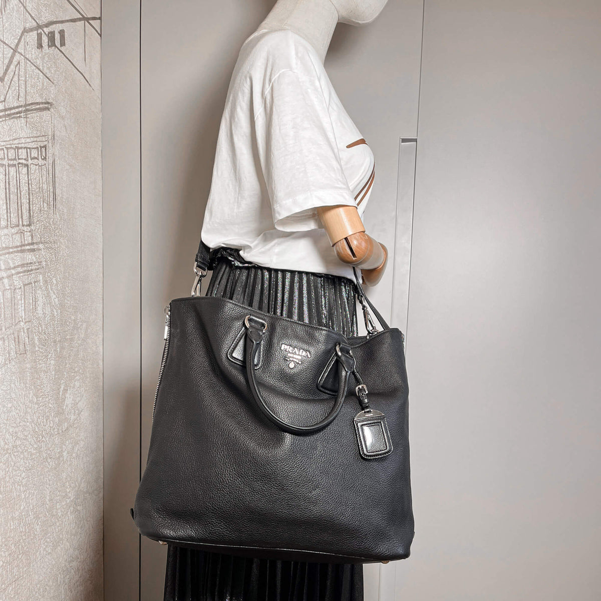 Second hand Prada Tote Handbag Leather 2-Ways Black - Tabita Bags
