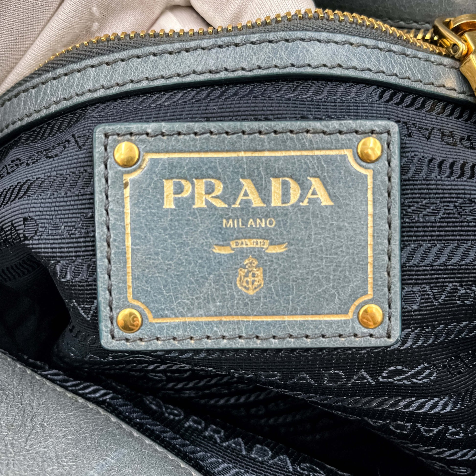 Second hand Prada Vitello Shine Tote Bag Grey - Tabita Bags