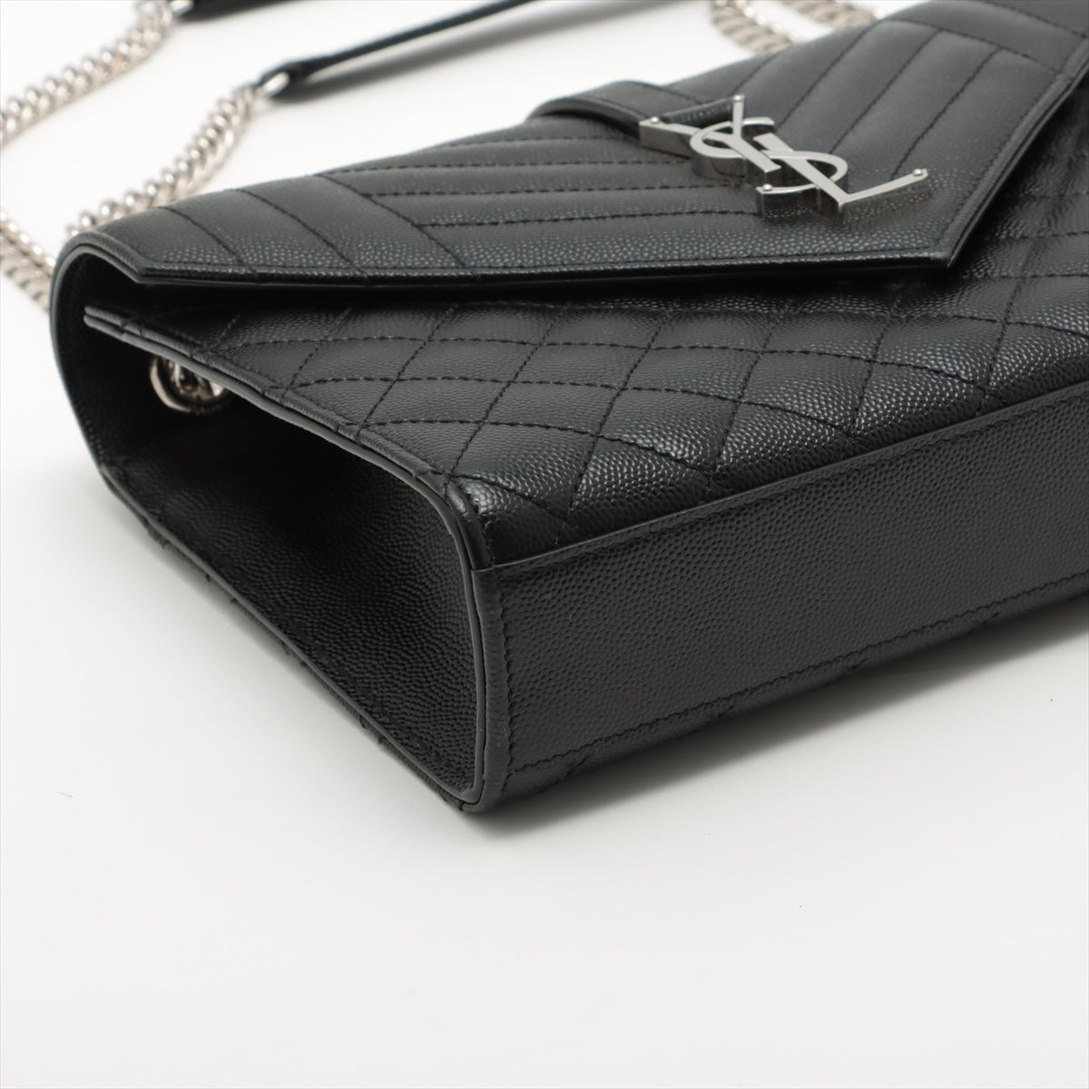 Second hand Saint Laurent Envelope Medium Quilted Embossed Leather Shoulde Bag Black - Tabita Bags