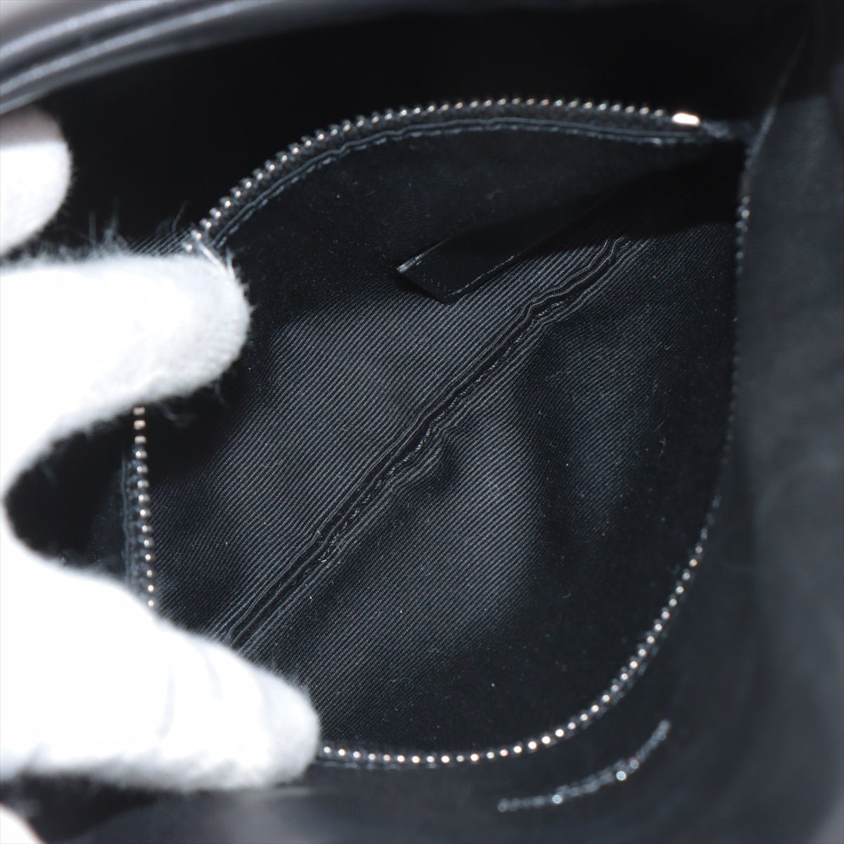 Second hand Saint Laurent Puffer Small Leather Chain Shoulder Bag black - Tabita Bags
