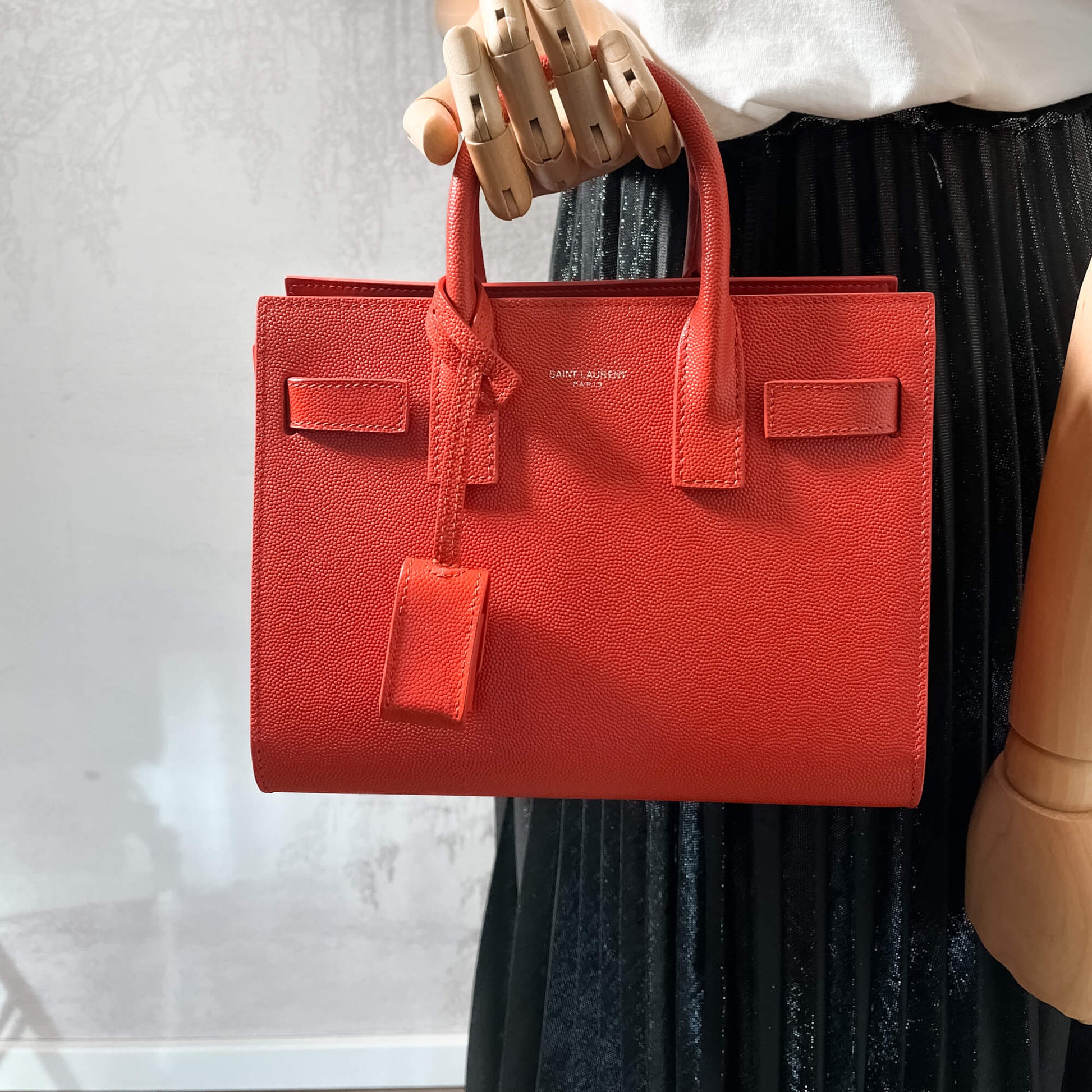 Second hand Saint Laurent Sac de Jour Nano Leather Red 2-Way Tote - Tabita Bags