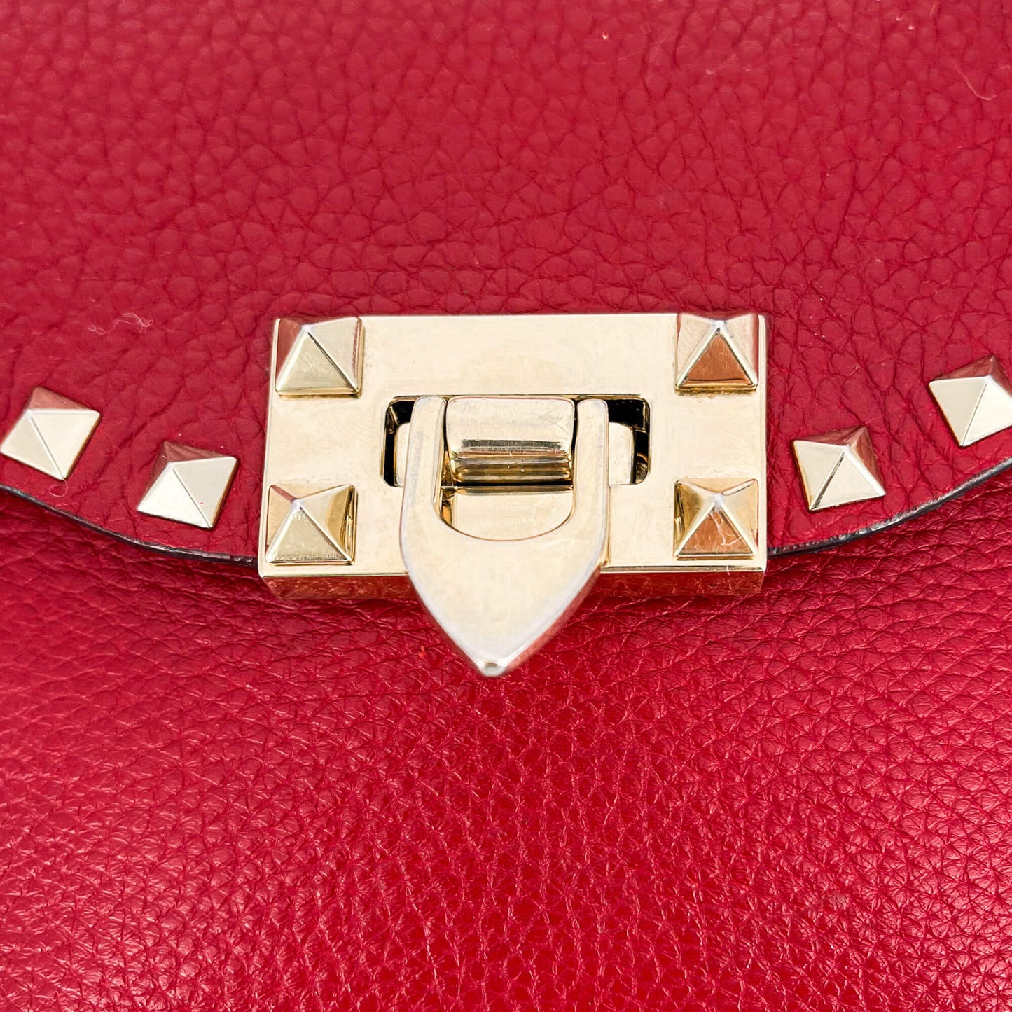 Second hand Valentino Garavani Rockstud Small in Red Grained Leather - Tabita Bags