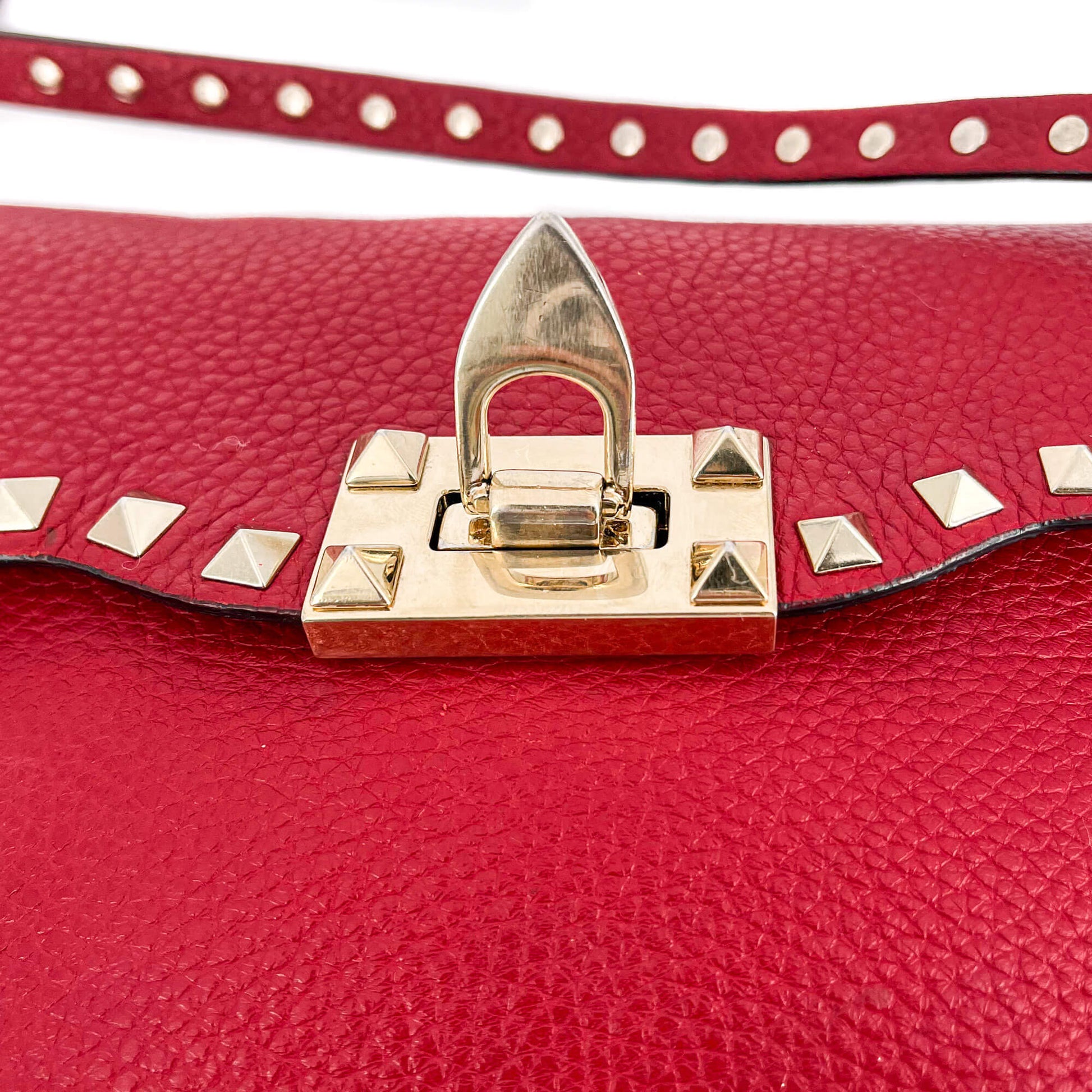 Second hand Valentino Garavani Rockstud Small in Red Grained Leather - Tabita Bags