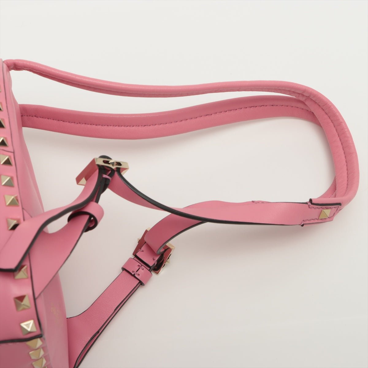 Second hand Valentino Garavani Rockstuds Leather Pink Backpack - Tabita Bags