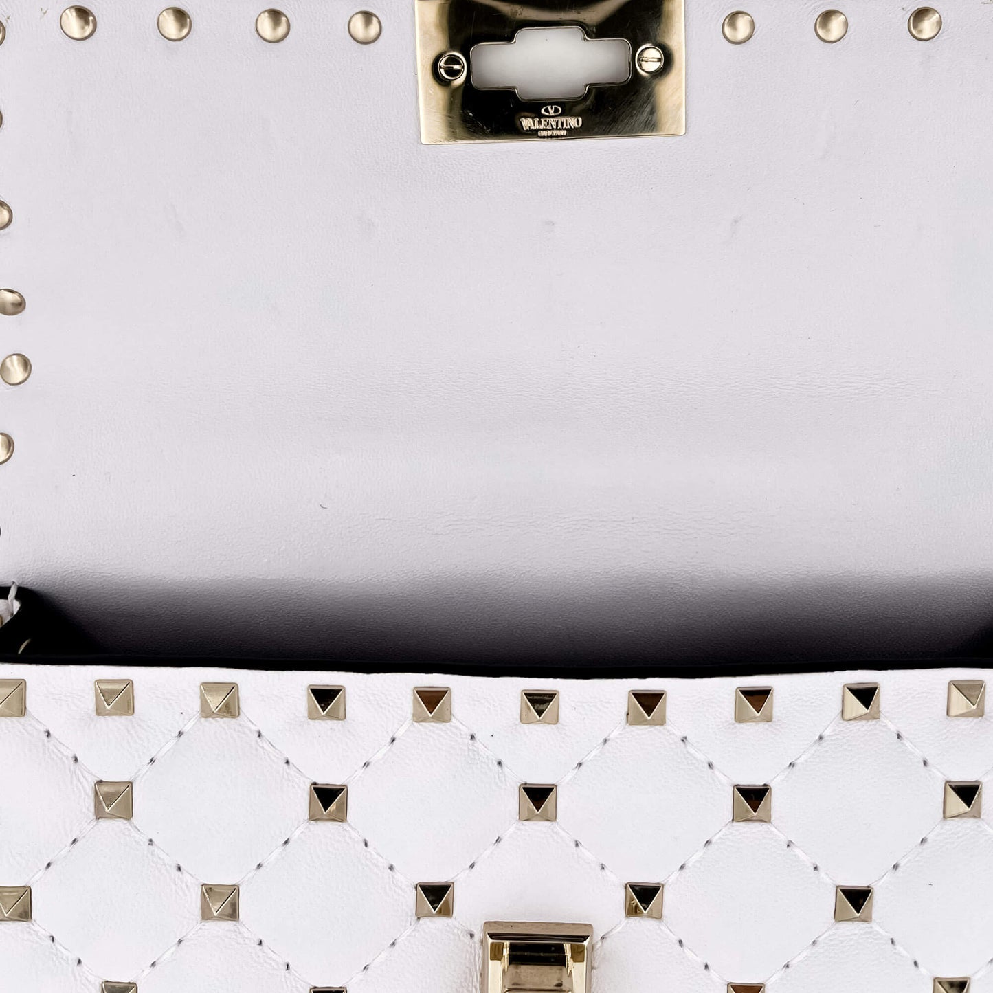 Second hand Valentino Garavani Small Rockstud Spike Nappa Leather 2way White - Tabita Bags