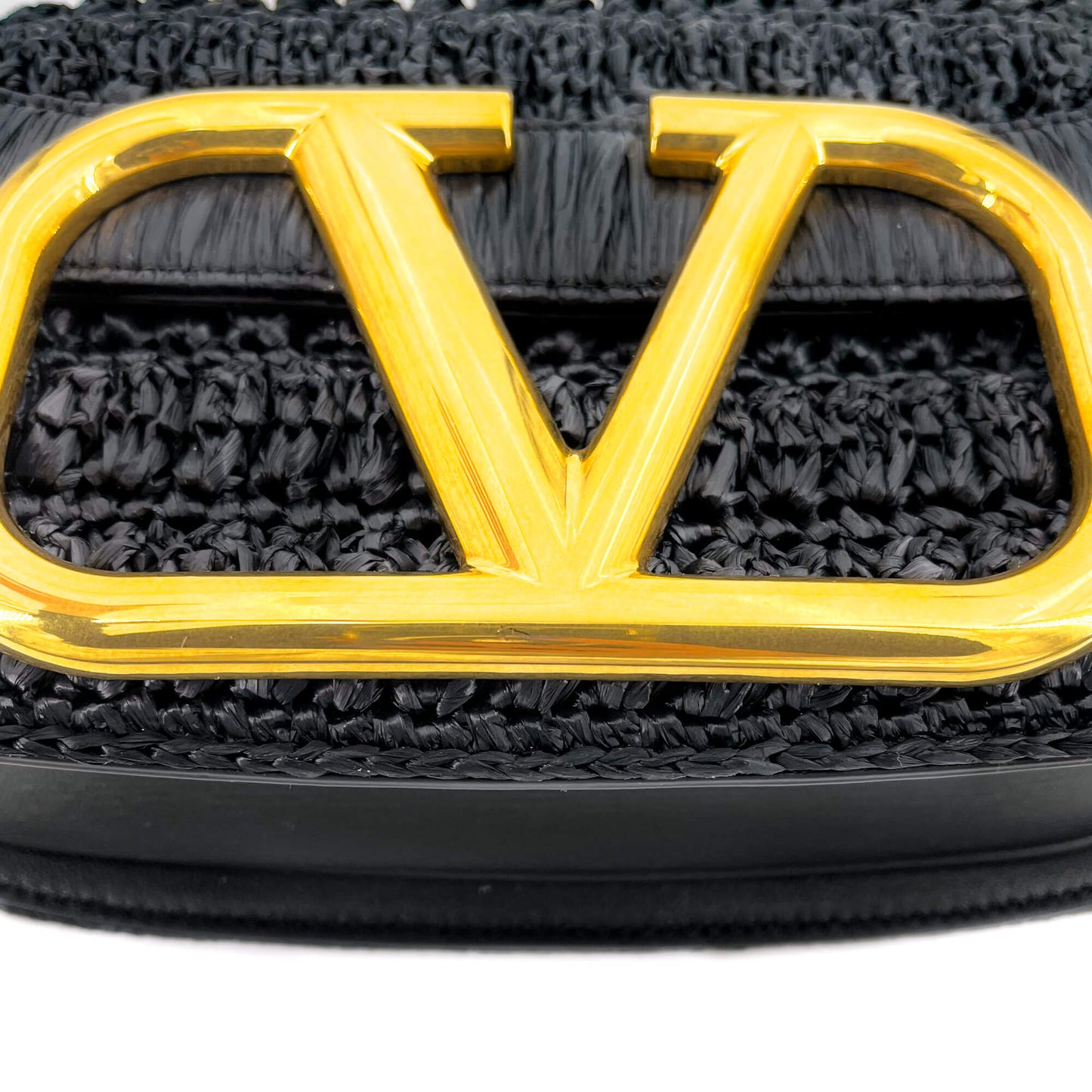 Second hand Valentino Garavani Supervee Black Raffia Shoulder Bag - Tabita Bags