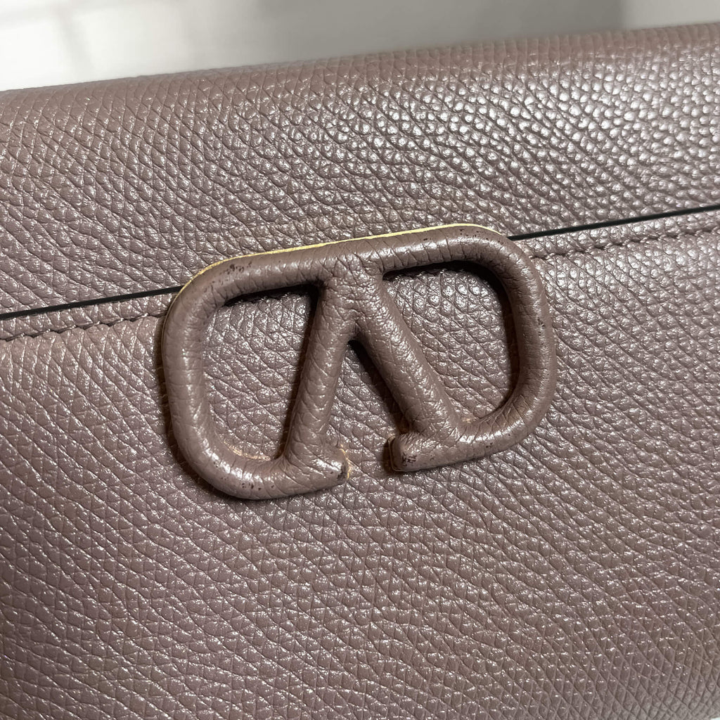 Second hand Valentino Garavani V Logo Leather Long Wallets Greige - Tabita Bags