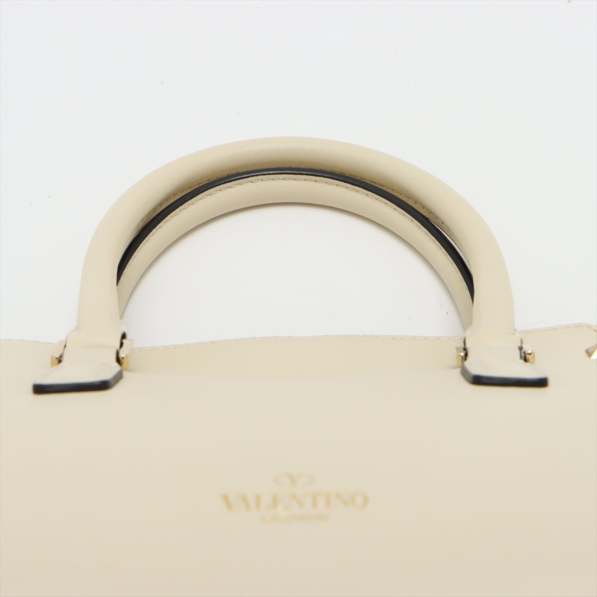 Second hand Valentino Garavani Valentino Garavani Rockstud Leather 2way White - Tabita Bags